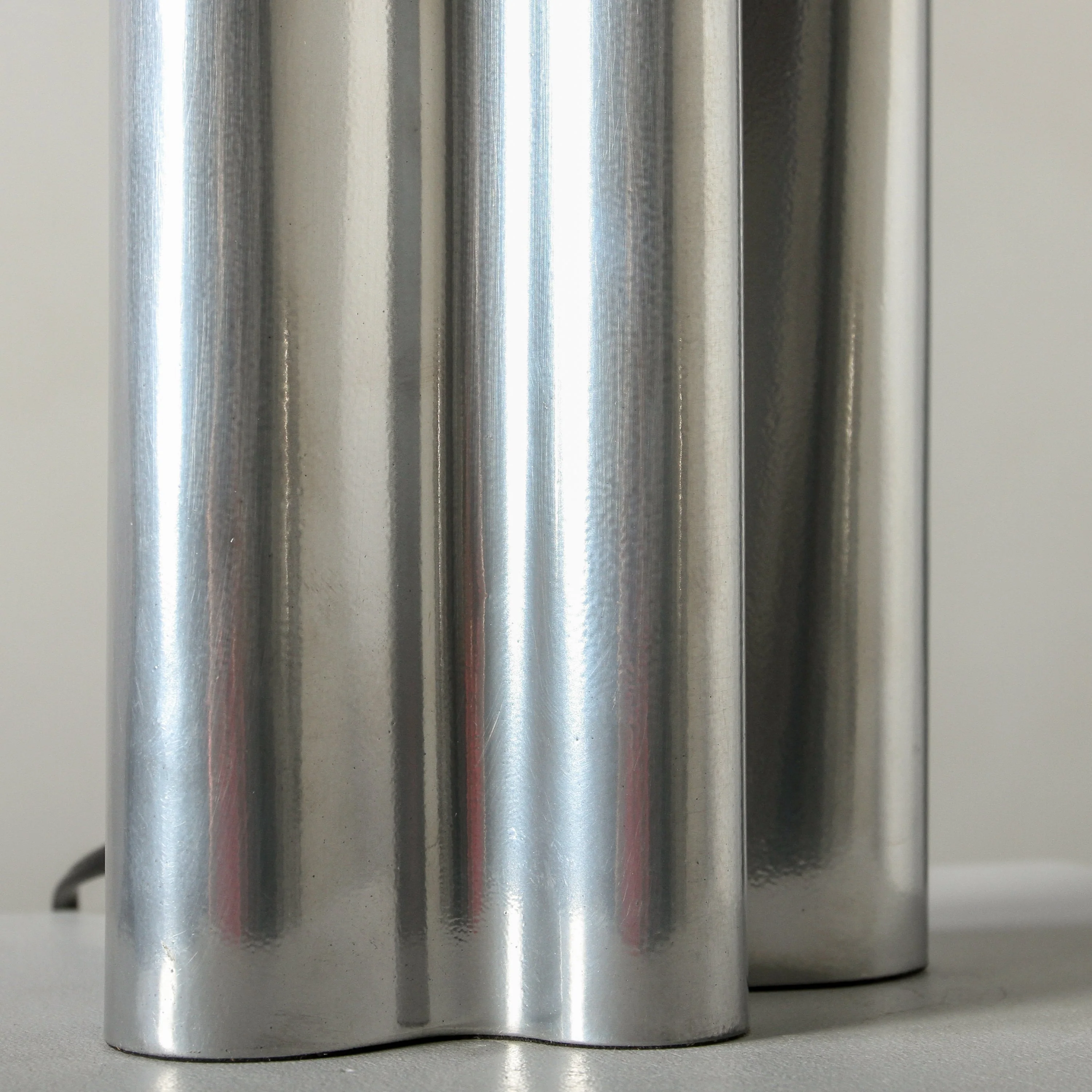 Gleam Table Lamp - Image 3