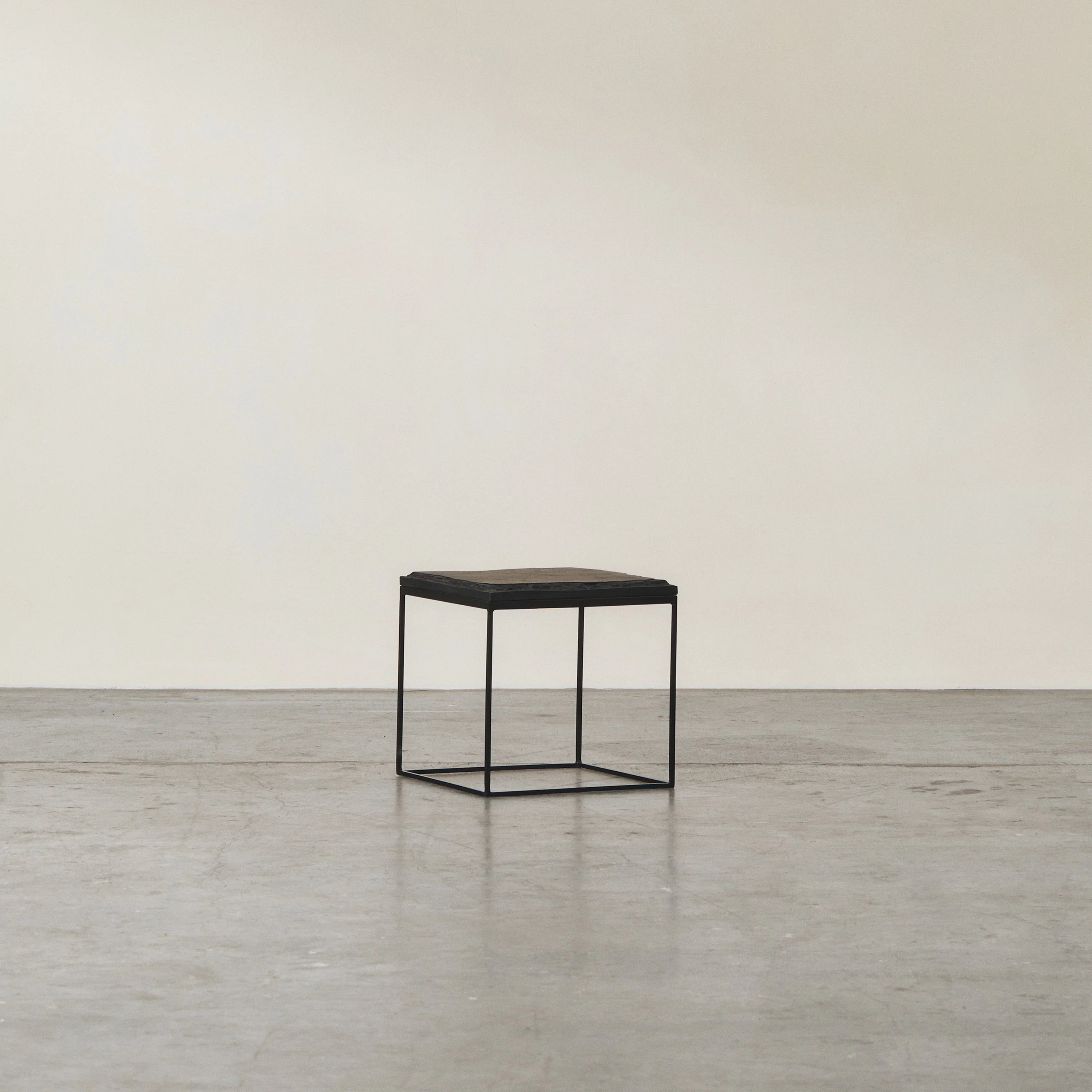 Jasper Nested Sidetables - Image 11