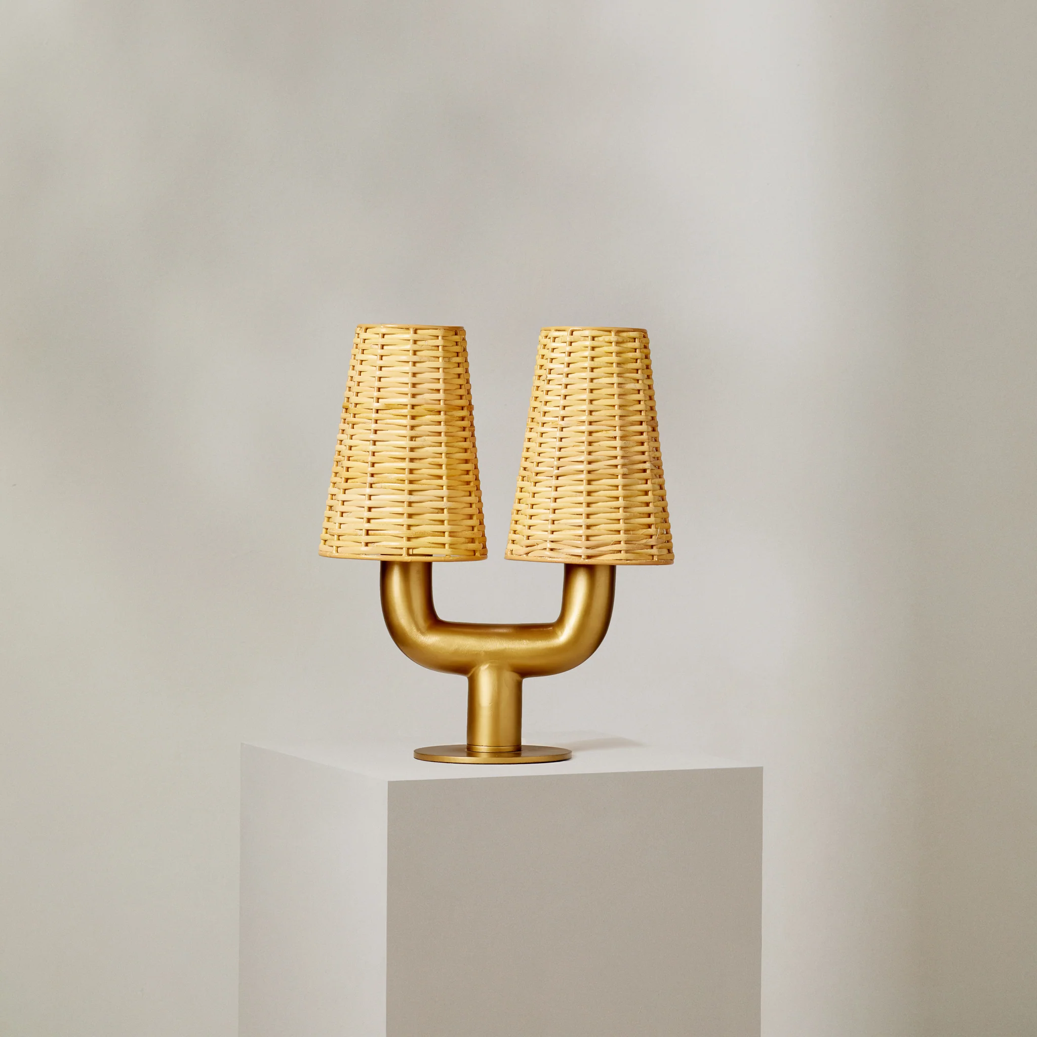 Jorge Rattan Table Lamp - Image 8