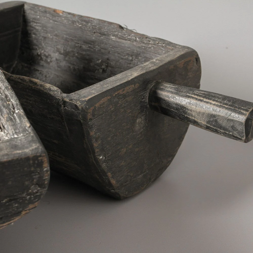 Vintage Indian Tray with Handle - Black - Image 5